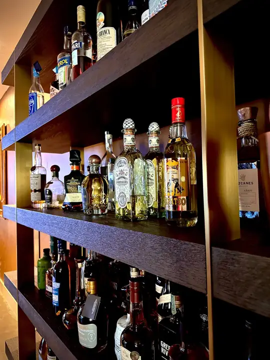 Display bar